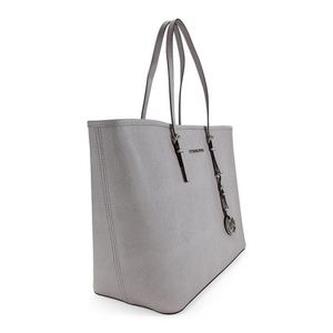 Michael Kors Bags - NWT Michael Kors Jet Set Travel Michael Kors Bags - NWT Michael Kors Jet Set Travel